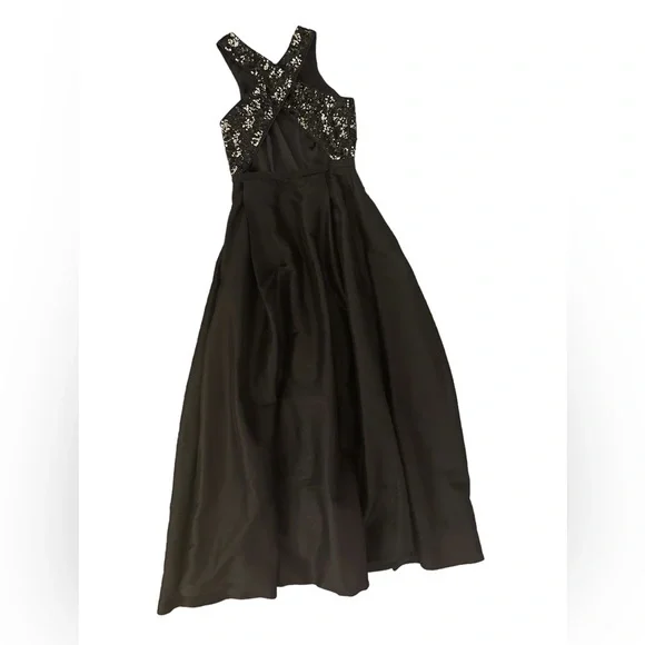 Monique Lhuillier Black Sequined Dress- size 8- Absolutely STUNNING! - Picture 2 of 2
